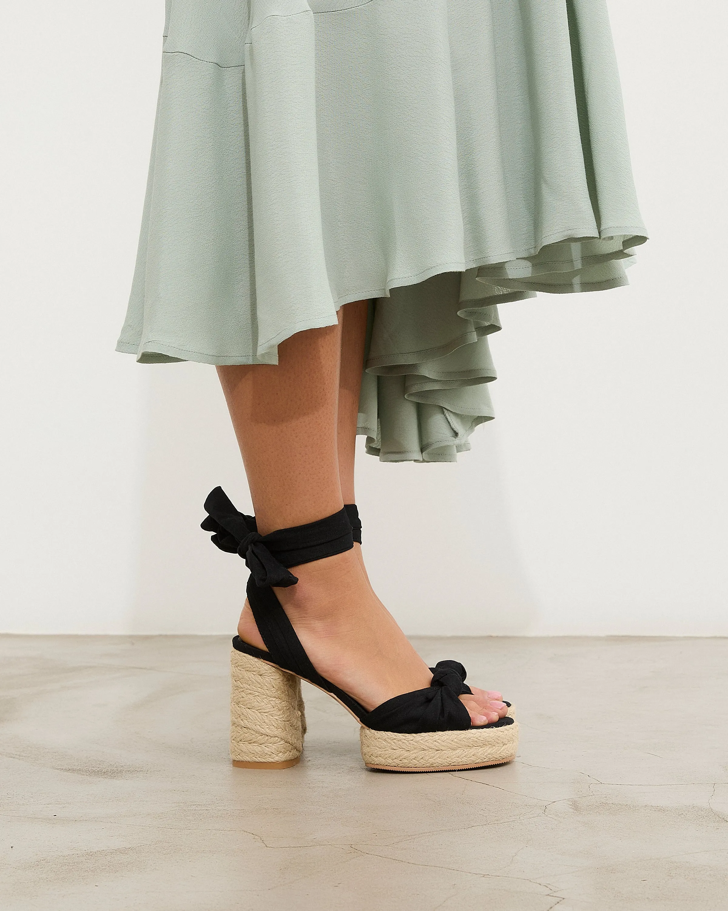 Black Rosettes