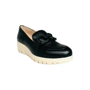 C33311 Black Leather Platform Loafer