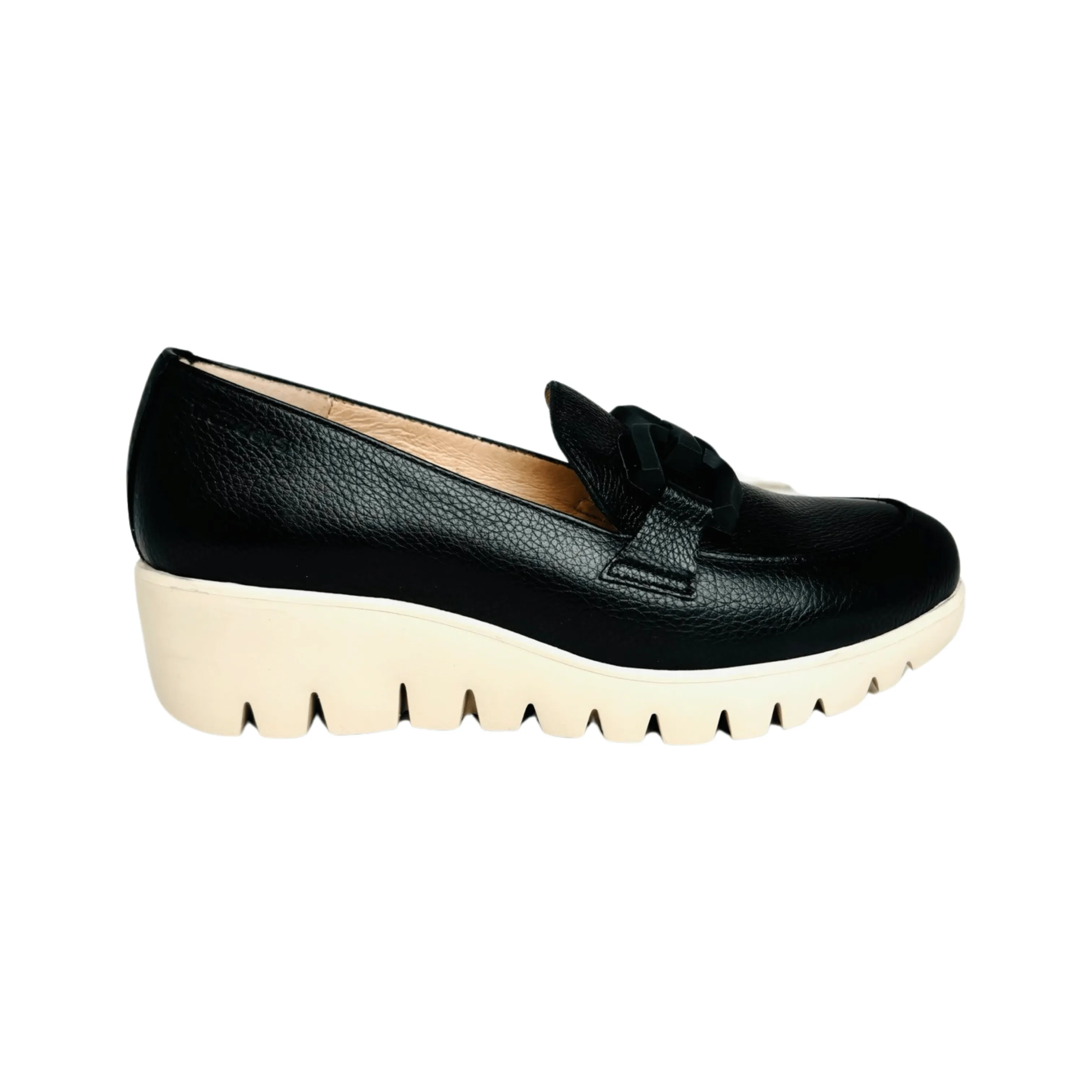 C33311 Black Leather Platform Loafer