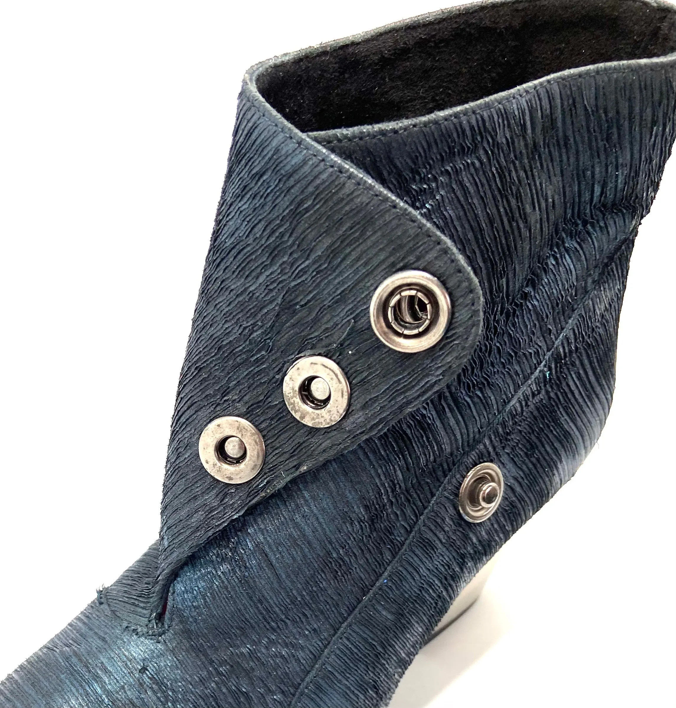 Collier-Navy ankle boot