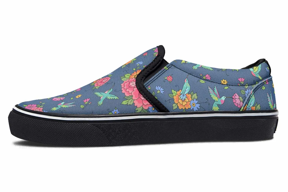 Cute Hummingbirds Pattern Slip-On Shoes