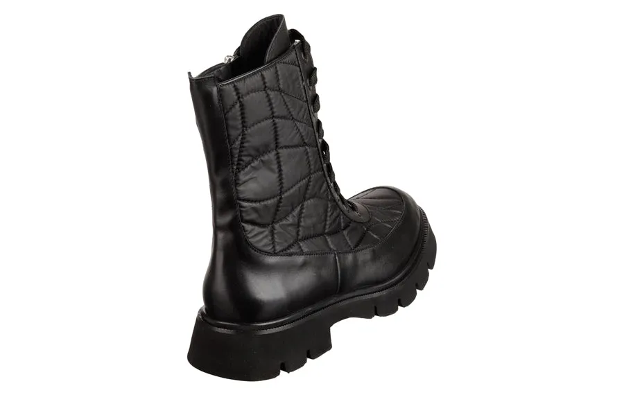 Eva Iris Black