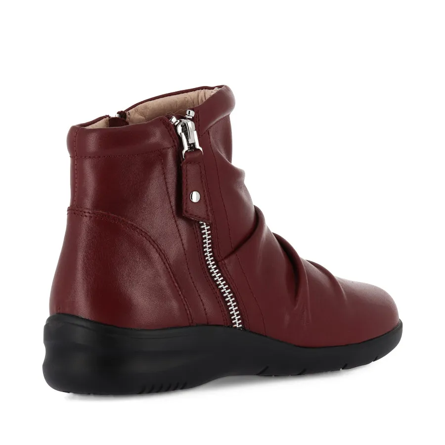 JAXON - CHERRY LEATHER