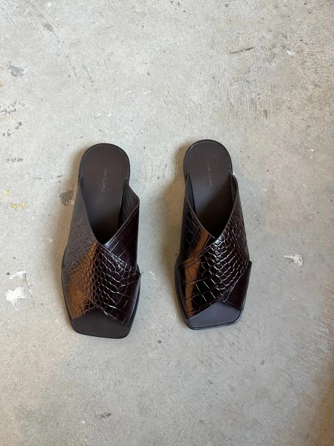 Leather Crossover Sandals In Brown