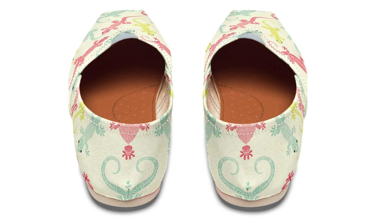 Lizard Pattern Casual Shoes