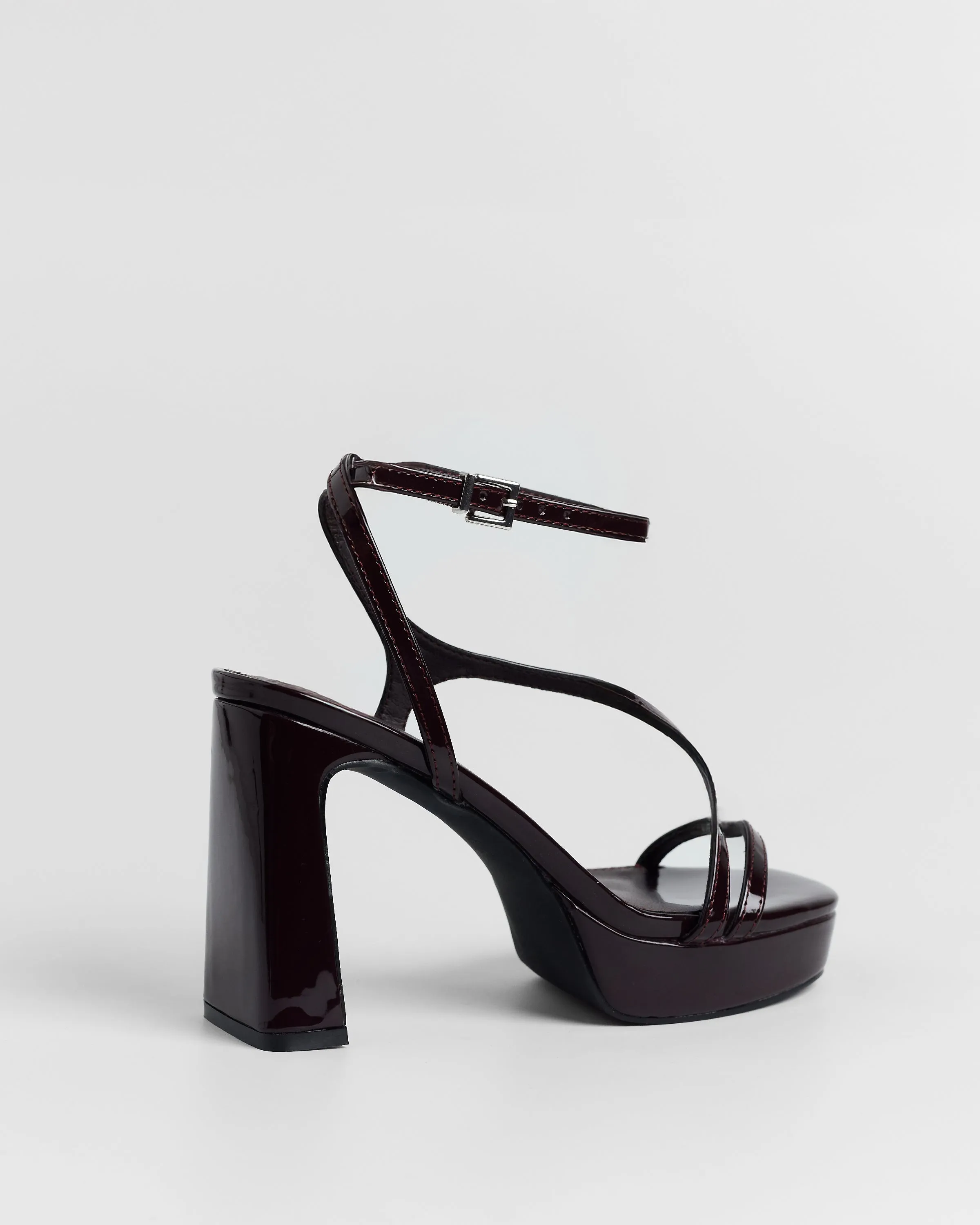 Nelly Bordeaux