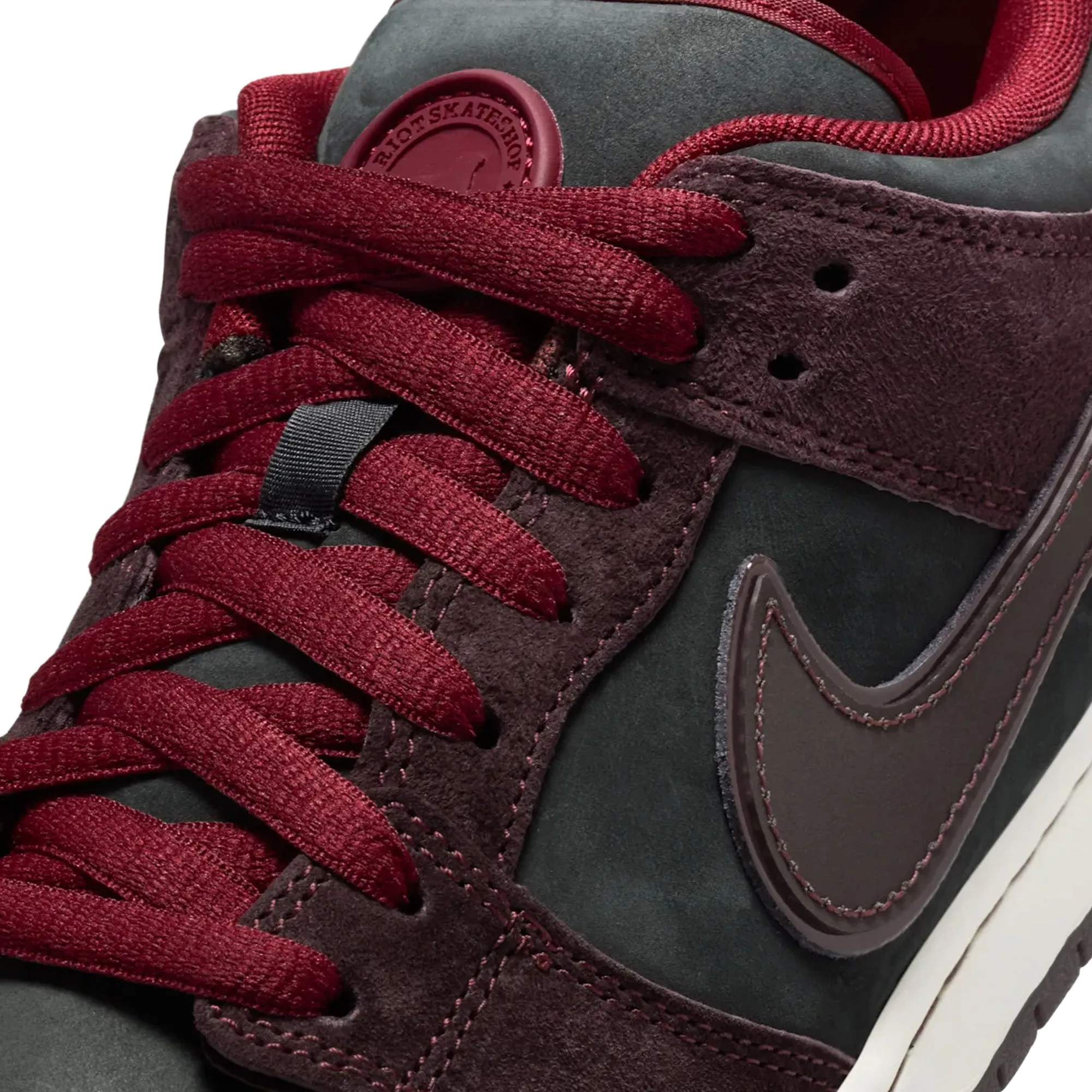 Nike SB Dunk Low 'Riot Skateshop' (2025)