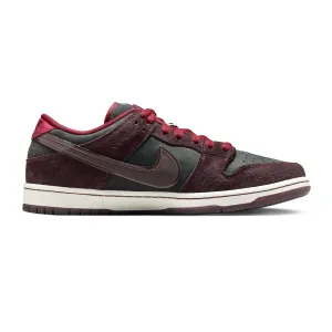 Nike SB Dunk Low 'Riot Skateshop' (2025)