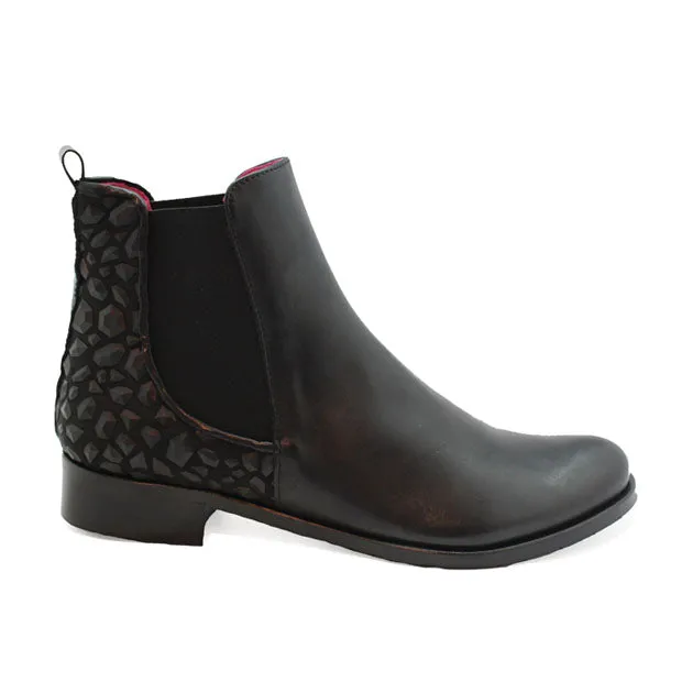 Taille - Black Hexagon Chelsea Boot