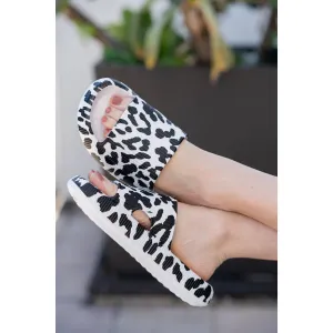 WomenS Insanely Comfy Beach Casual Slides In White Leopard